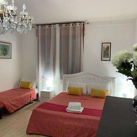 Venice Popular Stay Mestre Bagian luar foto