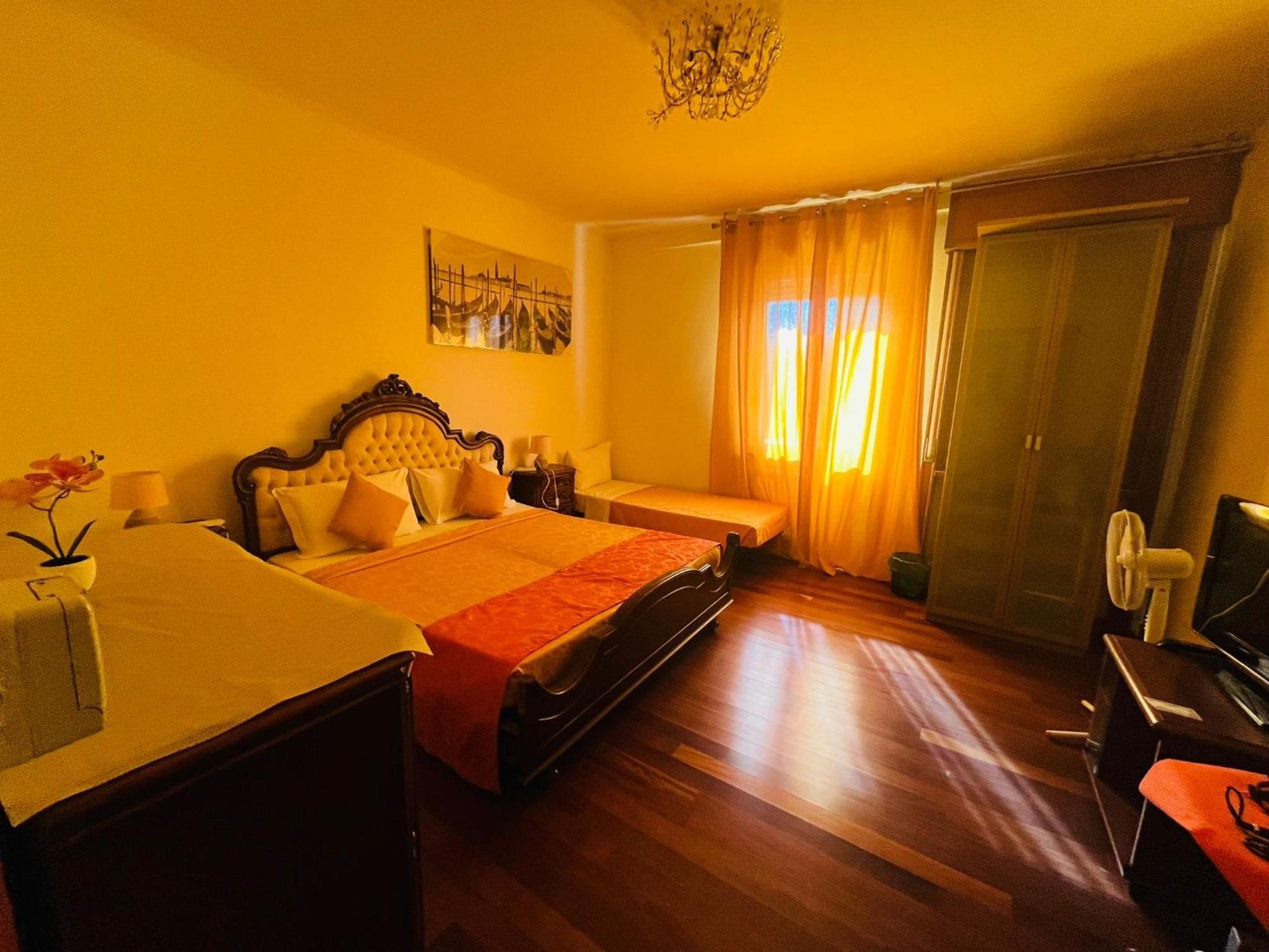 Venice Popular Stay Mestre Bagian luar foto